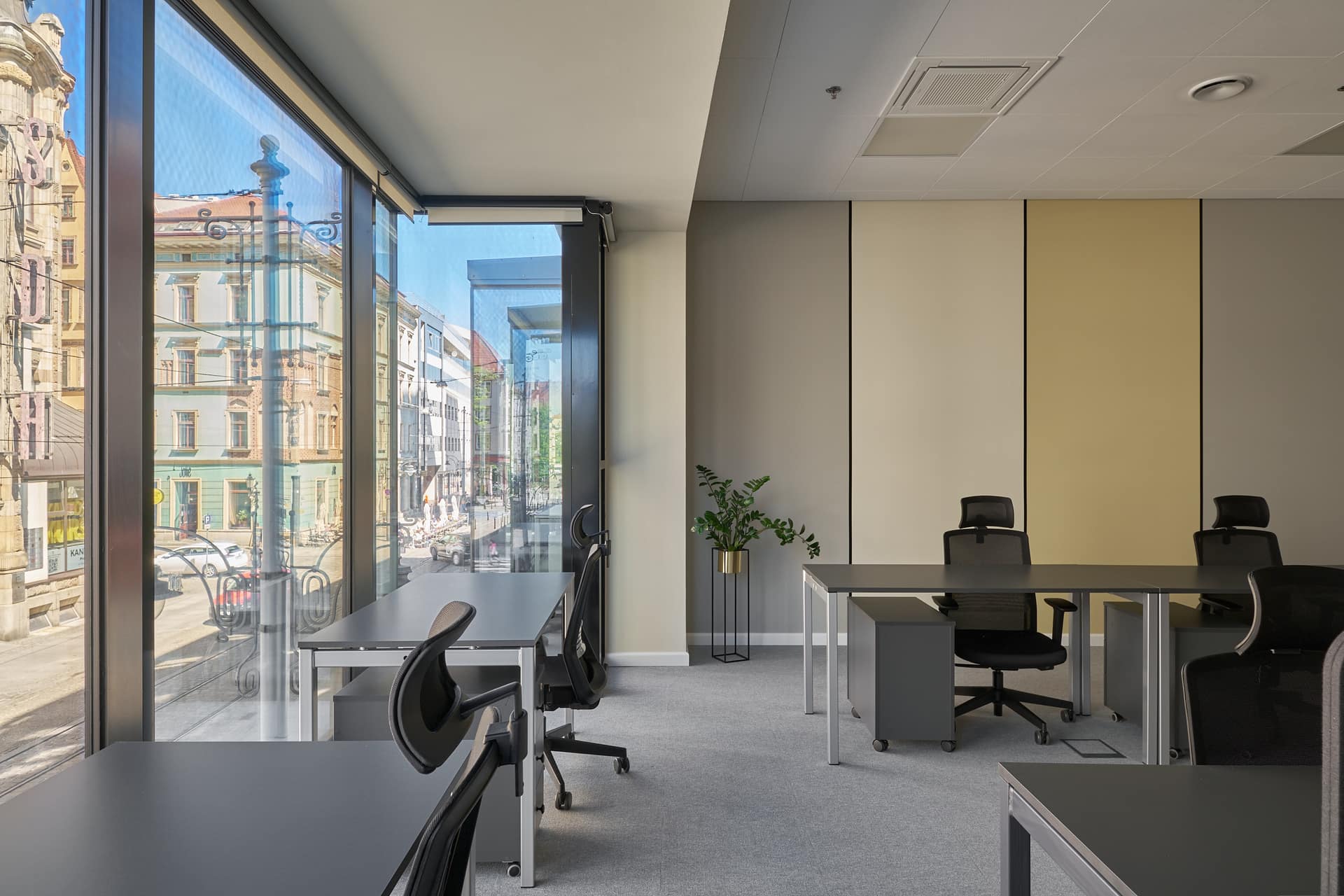 Biura Coworking Spaces
